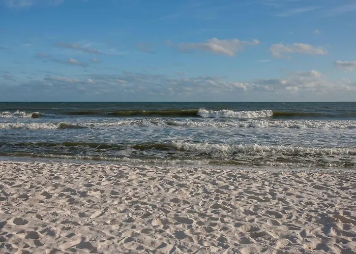 Apartment Surfside Shores 1302 *